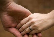 改善夫妻关系的正确做法（以什么样的夫妻叫合适？）