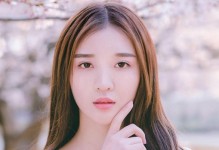 如何成为一个充满魅力的女孩（提升女人魅力的实用技巧和建议）