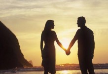 男人不想挽回婚姻的10大表现（揭秘男人心理，了解婚姻危机）