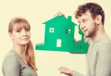 老公只顾自己，如何维护婚姻关系（婚姻关系、感情沟通、心理调适）