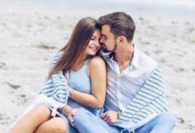 男人出轨后的挽救策略（从反思到重建，挽回你的爱情）