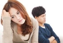 如何挽回出轨的老公（建立信任和沟通的关键）