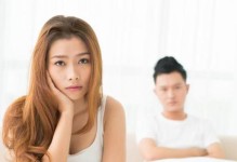 老公反复出轨，该离婚吗？（分手还是原谅？如何面对婚姻危机）