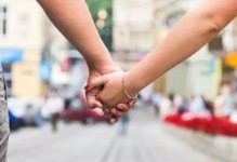 夫妻双双出轨，这婚姻还有救吗？（探讨夫妻出轨对婚姻的影响及挽救方法）